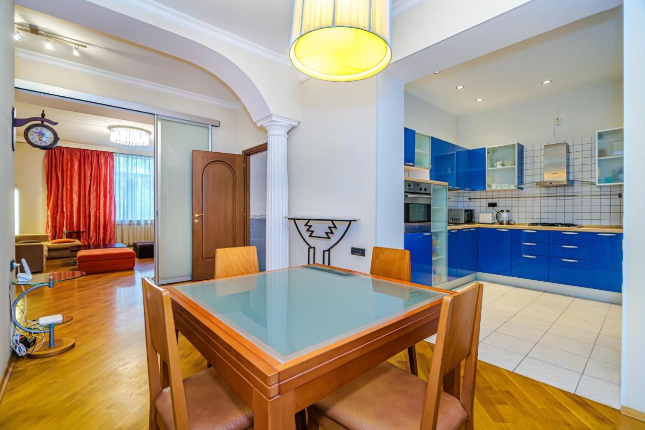 바쿠 Vip Apartamen Nizami Street 아파트 외부 사진